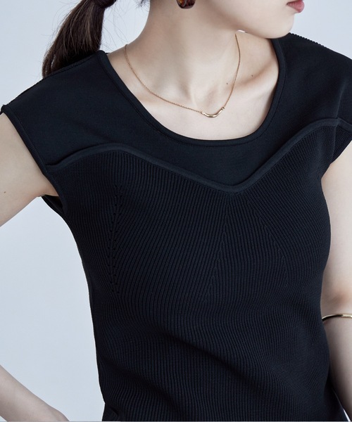 etoll.（エトル）の「ビスチェライクフレンチスリーブニット（ニット/セーター・レディース・ブルー/アイボリー/ブラック・FREE）」の4枚目の写真