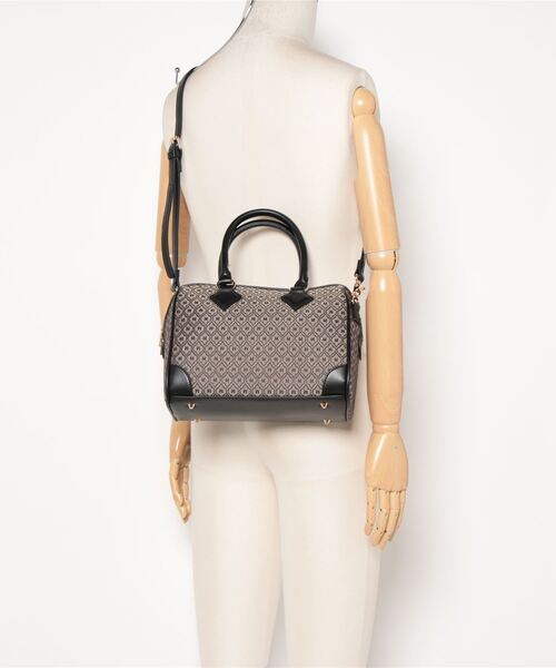 MOUSSY(マウジー)の「MONOGRAM BOSTONバッグ(M)(ボストンバッグ・レディース・ブラウン・FREE)」の3枚目の写真