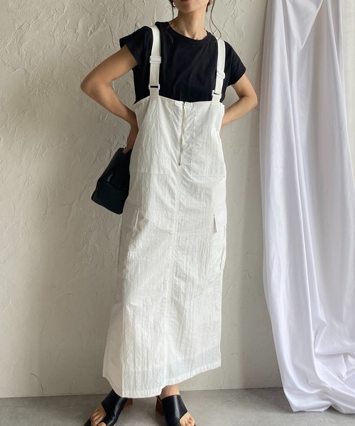 She's Closet(シーズクローゼット)の「フロントジップハイウエストロングミリタリージャンパースカートワンピース(ジャンパースカート・レディース・チャコールグレー/オフホワイト/カーキ/ブラック・FREE)」の2枚目の写真