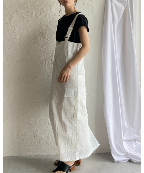 She's Closet(シーズクローゼット)の「フロントジップハイウエストロングミリタリージャンパースカートワンピース(ジャンパースカート・レディース・チャコールグレー/オフホワイト/カーキ/ブラック・FREE)」の12枚目の写真