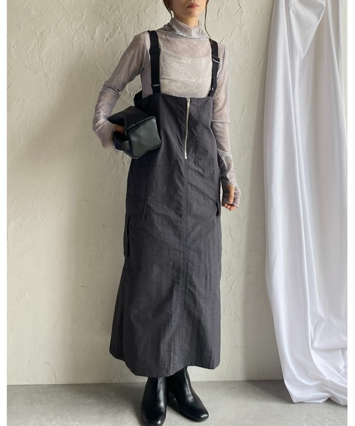 She's Closet(シーズクローゼット)の「フロントジップハイウエストロングミリタリージャンパースカートワンピース(ジャンパースカート・レディース・チャコールグレー/オフホワイト/カーキ/ブラック・FREE)」の17枚目の写真