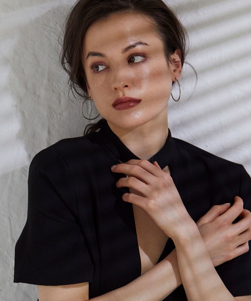 CENE（セネ）の「【CENE】セネ/ループピアス40mm（ピアス（両耳用）・レディース・シルバー/ゴールド・FREE）」の4枚目の写真