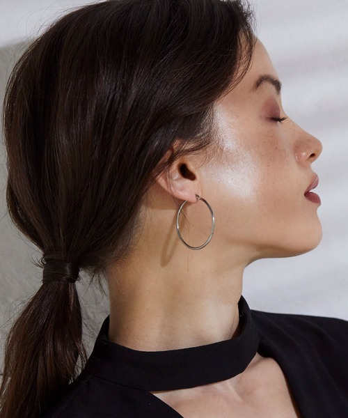 CENE（セネ）の「【CENE】セネ/ループピアス40mm（ピアス（両耳用）・レディース・シルバー/ゴールド・FREE）」の5枚目の写真