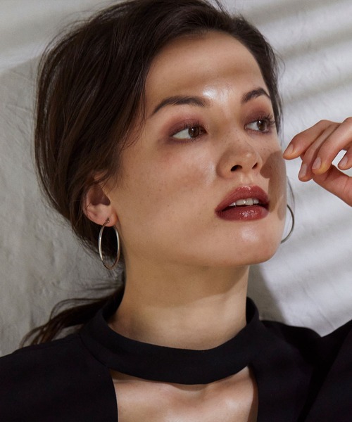 CENE（セネ）の「【CENE】セネ/ループピアス40mm（ピアス（両耳用）・レディース・シルバー/ゴールド・FREE）」の9枚目の写真