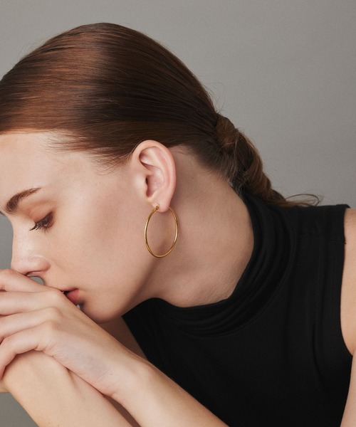 CENE（セネ）の「【CENE】セネ/ループピアス40mm（ピアス（両耳用）・レディース・シルバー/ゴールド・FREE）」の13枚目の写真