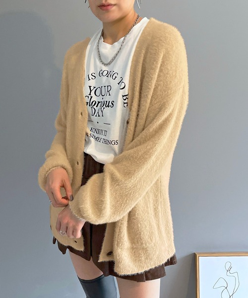 Jewelobe(ジュエローブ)の「ふわふわシャギーニットカーディガン(ニット/セーター・レディース・ブラック/パープル/ホワイト/ベージュ/ピンク・FREE)」の4枚目の写真
