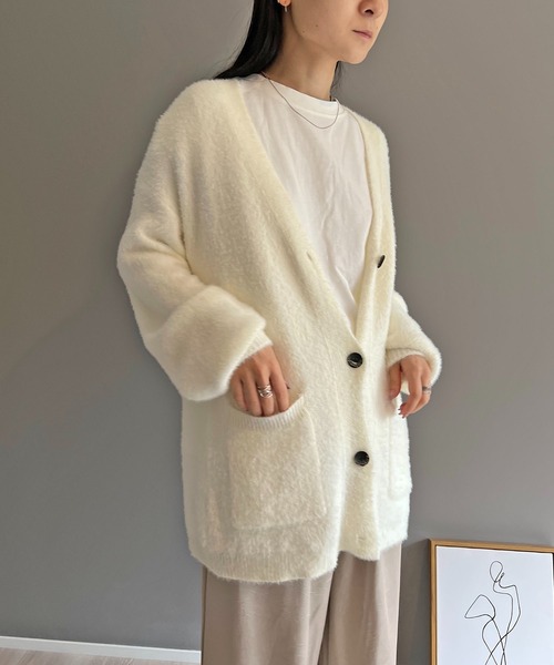 Jewelobe(ジュエローブ)の「ふわふわシャギーニットカーディガン(ニット/セーター・レディース・ブラック/パープル/ホワイト/ベージュ/ピンク・FREE)」の6枚目の写真