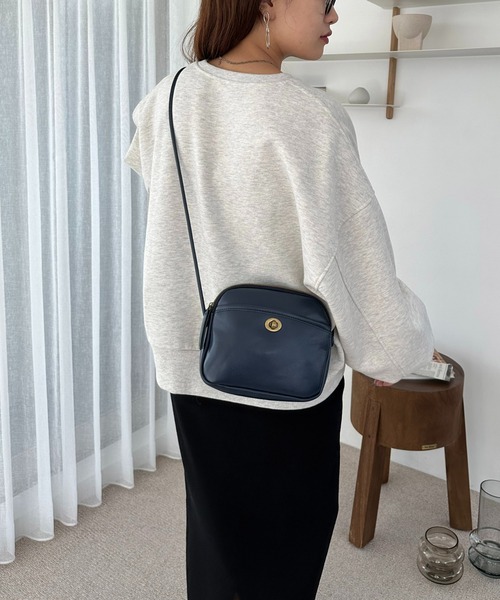 DISCOAT（ディスコート）の「【軽量/WEB限定】ヴィンテージライクミニショルダーバッグ（ショルダーバッグ・レディース・ブラウン/ブラック/ネイビー・FREE）」の10枚目の写真