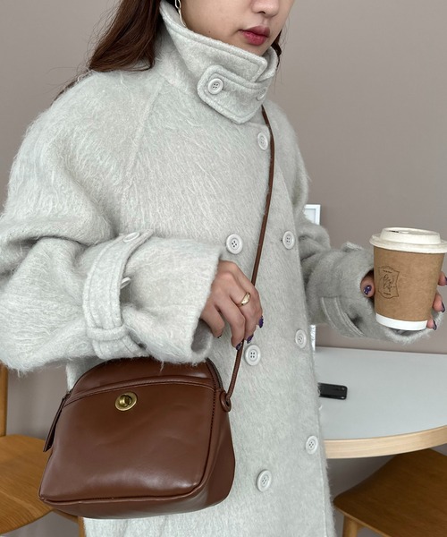 DISCOAT（ディスコート）の「【軽量/WEB限定】ヴィンテージライクミニショルダーバッグ（ショルダーバッグ・レディース・ブラウン/ブラック/ネイビー・FREE）」の13枚目の写真