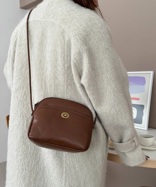 DISCOAT（ディスコート）の「【軽量/WEB限定】ヴィンテージライクミニショルダーバッグ（ショルダーバッグ・レディース・ブラウン/ブラック/ネイビー・FREE）」の16枚目の写真