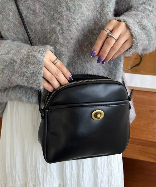 DISCOAT（ディスコート）の「【軽量/WEB限定】ヴィンテージライクミニショルダーバッグ（ショルダーバッグ・レディース・ブラウン/ブラック/ネイビー・FREE）」の20枚目の写真