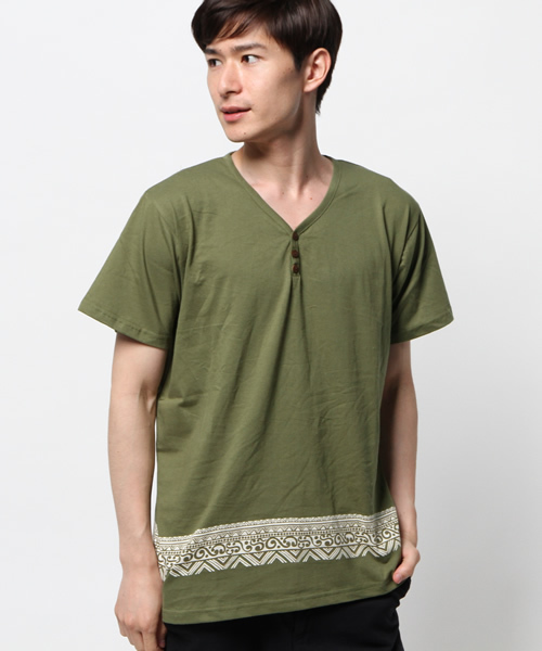 チャイハネ（チャイハネ）の「【チャイハネ】トライバル柄MEN'S VネックTシャツ（Tシャツ/カットソー・メンズ・ホワイト/オレンジ/イエロー/ブラック/カーキ/ネイビー/ブラウン・FREE）」の18枚目の写真