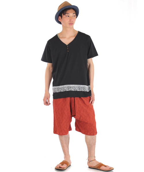 チャイハネ（チャイハネ）の「【チャイハネ】トライバル柄MEN'S VネックTシャツ（Tシャツ/カットソー・メンズ・ホワイト/オレンジ/イエロー/ブラック/カーキ/ネイビー/ブラウン・FREE）」の16枚目の写真