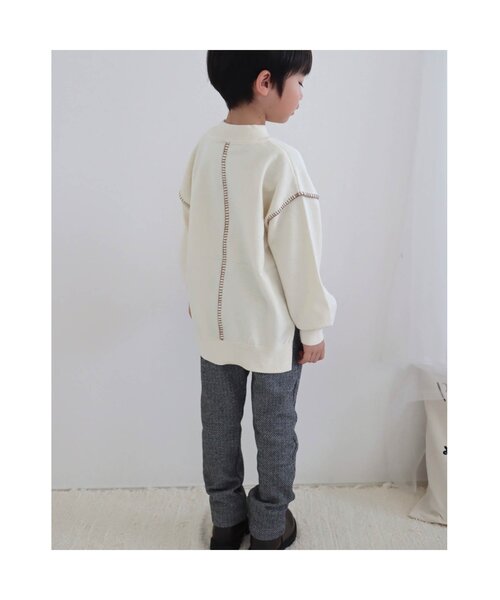 apres les cours（アプレレクール）の「【WEB限定・洗える】スウェットライクステッチニット（ニット/セーター・キッズ・ブラウン/アイボリー/ブルー・100/130/140/110/120/80/90）」の4枚目の写真