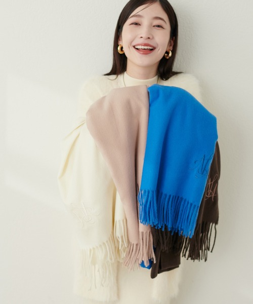 natural couture（ナチュラルクチュール）の「ロゴ刺繍カラーストール（ストール/ショール・レディース・オフホワイト/ベージュ/ブラウン/ブルー・FREE）」の21枚目の写真
