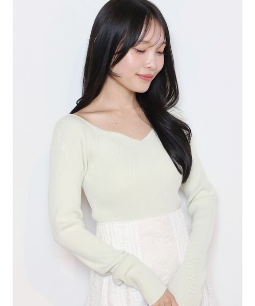 MERCURYDUO（マーキュリーデュオ）の「ハートネックロングスリーブニット（ニット/セーター・レディース・チャコールグレー/オフホワイト/ラベンダー/ライム・FREE）」の5枚目の写真