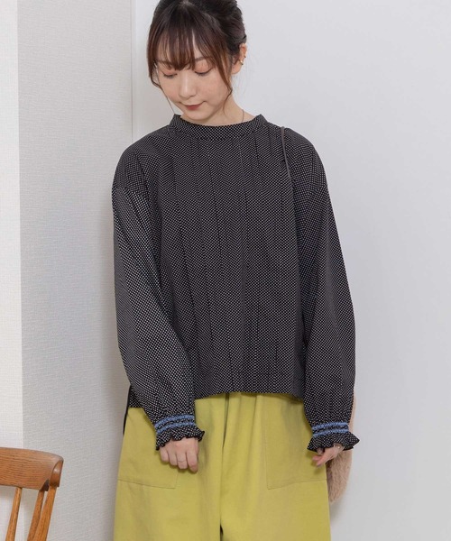 POU DOU DOU（プードゥドゥ）の「フロントタックデザインプルオーバー（シャツ/ブラウス・レディース・ブラック/ベージュ/オフホワイト・3）」の6枚目の写真