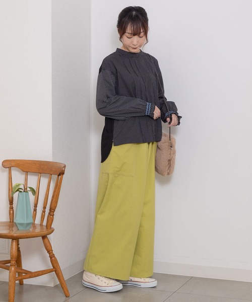 POU DOU DOU（プードゥドゥ）の「フロントタックデザインプルオーバー（シャツ/ブラウス・レディース・ブラック/ベージュ/オフホワイト・3）」の10枚目の写真