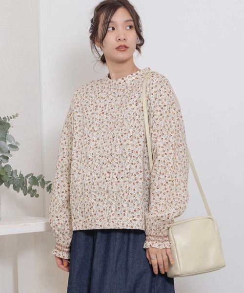 POU DOU DOU（プードゥドゥ）の「フロントタックデザインプルオーバー（シャツ/ブラウス・レディース・ブラック/ベージュ/オフホワイト・3）」の20枚目の写真