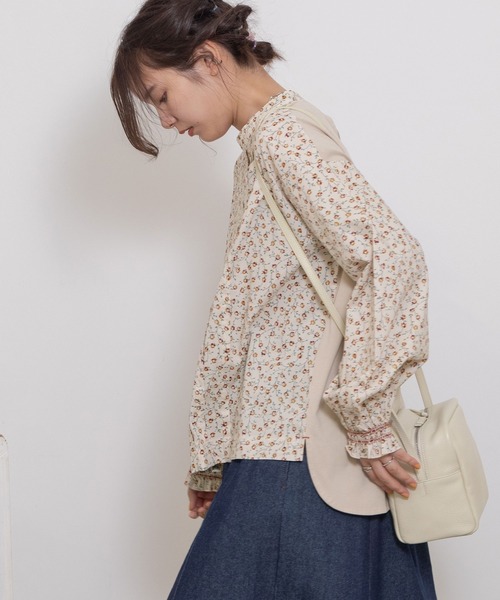 POU DOU DOU（プードゥドゥ）の「フロントタックデザインプルオーバー（シャツ/ブラウス・レディース・ブラック/ベージュ/オフホワイト・3）」の21枚目の写真