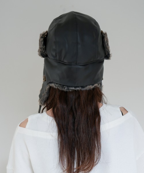 polcadot(ポルカドット)の「フェイクレザーフライトキャップ(キャップ・レディース・ブラウン/ブラック/アイボリー・FREE)」の16枚目の写真