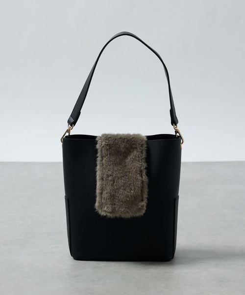 un dix cors（アンディコール）の「マグネットファーバッグ（ハンドバッグ・レディース・アイボリー/ブラック・FREE）」の11枚目の写真