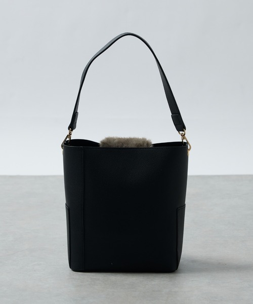 un dix cors（アンディコール）の「マグネットファーバッグ（ハンドバッグ・レディース・アイボリー/ブラック・FREE）」の13枚目の写真