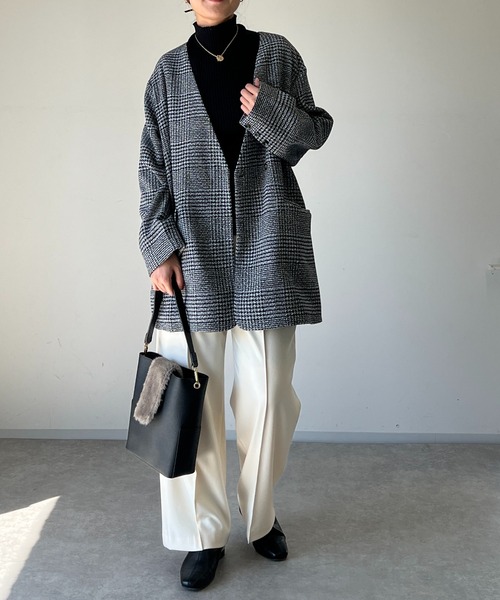 un dix cors（アンディコール）の「マグネットファーバッグ（ハンドバッグ・レディース・アイボリー/ブラック・FREE）」の3枚目の写真