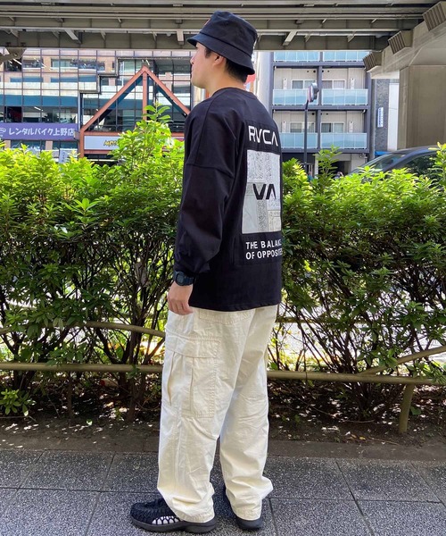 RVCA(ルーカ)の「RVCA/ルーカ ロンTEE 中厚手 ボックスシルエット バンダナ BE041-058(Tシャツ/カットソー・メンズ・ベージュ/ブラック/ホワイト・L/S/M)」の16枚目の写真