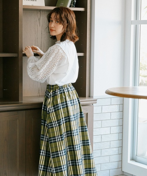 NANO universe（ナノユニバース）の「【追加生産】レースお花刺繍2WAYパール釦ブラウス（シャツ/ブラウス・レディース・ホワイト/ブラック/ネイビー・FREE）」の21枚目の写真