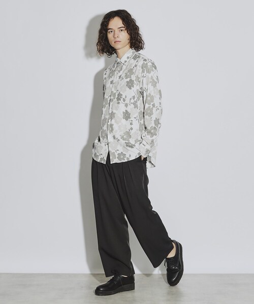 フラワーパターン 長袖シャツ ◇フラワーパターン長袖シャツ