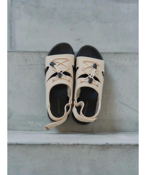 YECCA VECCA（イェッカヴェッカ）の「レースアップスポーツサンダル（サンダル・レディース・ブラック/ライトベージュ/ブラウン・M/L）」の22枚目の写真