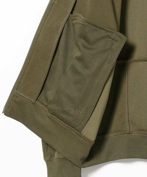 BEAMS(ビームス)の「BEAMS / クレイジー トラックジャケット(ジャージ・メンズ・ブラック/オリーブ・S/M/L/XL)」の21枚目の写真