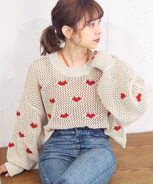 tiptop(ティップトップ)の「ハートジャガードメッシュプルオーバー(ニット/セーター・レディース・キナリ/ブラック/アイボリー・FREE)」の5枚目の写真