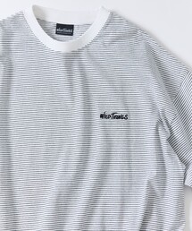 FREAK'S STORE | 限定展開 WILD THINGS×FREAK'S STORE/ワイルドシングス 別注 ビッグシルエット ワンポイント ロゴ刺繍 マイクロボーダーTシャツ(Tシャツ/カットソー)