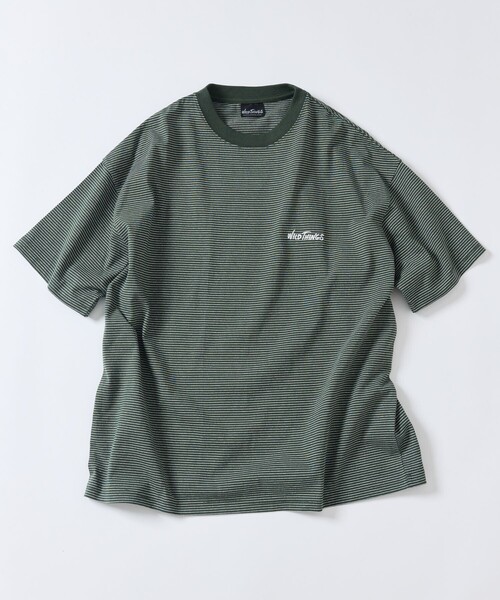 FREAK'S STORE（フリークスストア）の「限定展開 WILD THINGS×FREAK'S STORE/ワイルドシングス 別注 ビッグシルエット ワンポイント ロゴ刺繍 マイクロボーダーTシャツ（Tシャツ/カットソー・メンズ・ホワイト/ブラック/オリーブ/ネイビー・SMALL/MEDIUM/LARGE）」の18枚目の写真