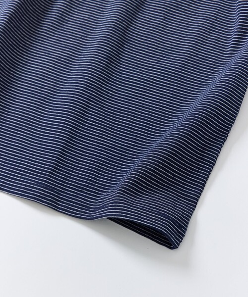 FREAK'S STORE（フリークスストア）の「限定展開 WILD THINGS×FREAK'S STORE/ワイルドシングス 別注 ビッグシルエット ワンポイント ロゴ刺繍 マイクロボーダーTシャツ（Tシャツ/カットソー・メンズ・ホワイト/ブラック/オリーブ/ネイビー・SMALL/MEDIUM/LARGE）」の7枚目の写真