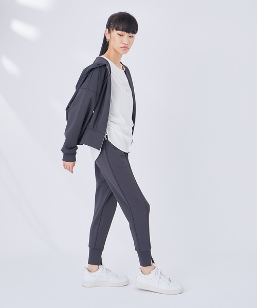 NERGY（ナージー）の「[店頭人気商品]【接触冷感】センタースリットジョガーパンツ（その他パンツ・レディース・ライトグレー/ブラック・M/S）」の21枚目の写真