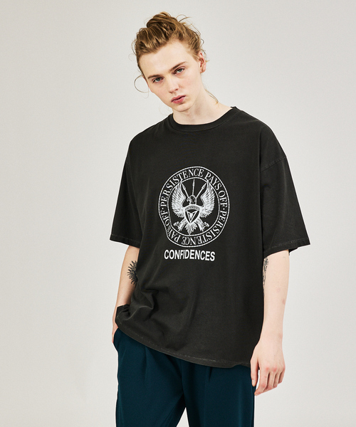 AH ABAHOUSE(エーエイチアバハウス)の「【AH ABAHOUSE】オーバーサイズ バンドTシャツ(Tシャツ/カットソー・メンズ・グレー系その他2/グレー系その他3/グレー系その他・46/48)」の1枚目の写真