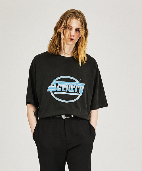 AH ABAHOUSE(エーエイチアバハウス)の「【AH ABAHOUSE】オーバーサイズ バンドTシャツ(Tシャツ/カットソー・メンズ・グレー系その他2/グレー系その他3/グレー系その他・46/48)」の2枚目の写真