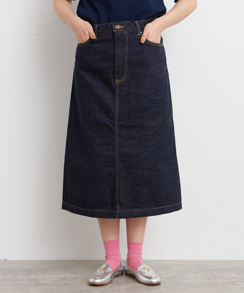 My Fav. CHILD WOMAN（マイファブチャイルドウーマン）の「11.36ozムラ糸デニム ミディアムタイトスカート（デニムスカート・レディース・ネイビー・38/36）」の2枚目の写真