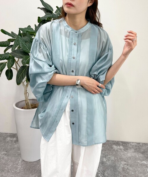 fredy emue シアーデザインタックシャツ fredy emue（フレディエミュ）の「シアーデザインタックシャツ