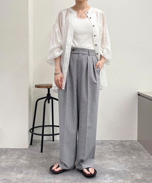 fredy emue（フレディエミュ）の「シアーデザインタックシャツ（シャツ/ブラウス・レディース・オフホワイト/サックスブルー/ネイビー/ベージュ・38）」の5枚目の写真