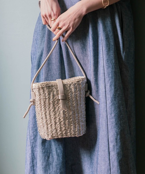 studio CLIP(スタディオクリップ)の「ペーパー編みショルダーバッグ(ショルダーバッグ・レディース・ブラック/その他2/ブラウン・FREE)」の5枚目の写真