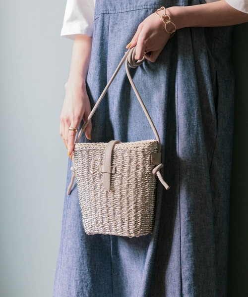 studio CLIP(スタディオクリップ)の「ペーパー編みショルダーバッグ(ショルダーバッグ・レディース・ブラック/その他2/ブラウン・FREE)」の6枚目の写真