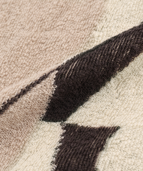 journal standard Furniture （ジャーナルスタンダードファニチャー）の「BOURGES BATH TOWEL　ブールジュ バスタオル（タオル・レディース・ベージュ・FREE）」の2枚目の写真