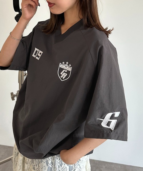 apres jour mignon(アプレジュールミニョン)の「ナイロンゲームシャツ【ZOZOTOWN限定アイテム】(シャツ/ブラウス・レディース・グリーン/ボルドー/その他/ネイビー/ブラック/チャコールグレー・X-LARGE/フリー)」の3枚目の写真