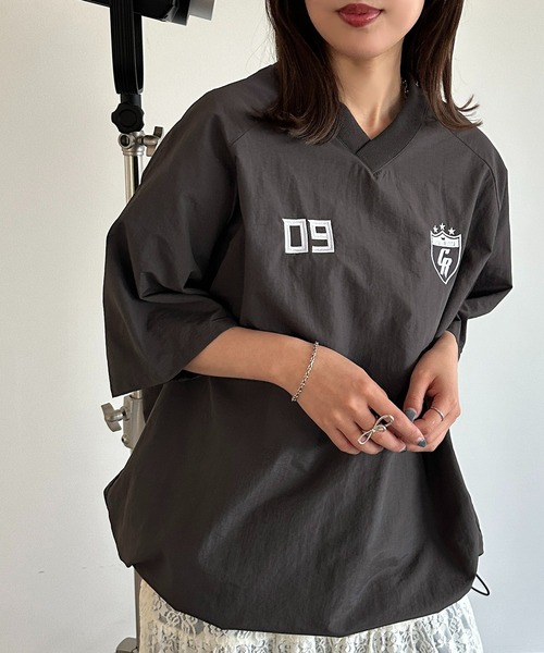 apres jour mignon(アプレジュールミニョン)の「ナイロンゲームシャツ【ZOZOTOWN限定アイテム】(シャツ/ブラウス・レディース・グリーン/ボルドー/その他/ネイビー/ブラック/チャコールグレー・X-LARGE/フリー)」の10枚目の写真