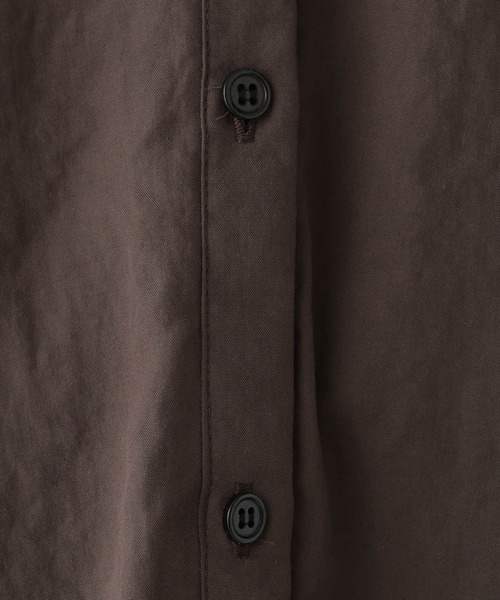 Elura（エルーラ）の「アイロンいらずセミシアVネックシャツ/113352（シャツ/ブラウス・レディース・オフホワイト/ブルー系その他5/ダークブラウン・LARGE/MEDIUM）」の19枚目の写真