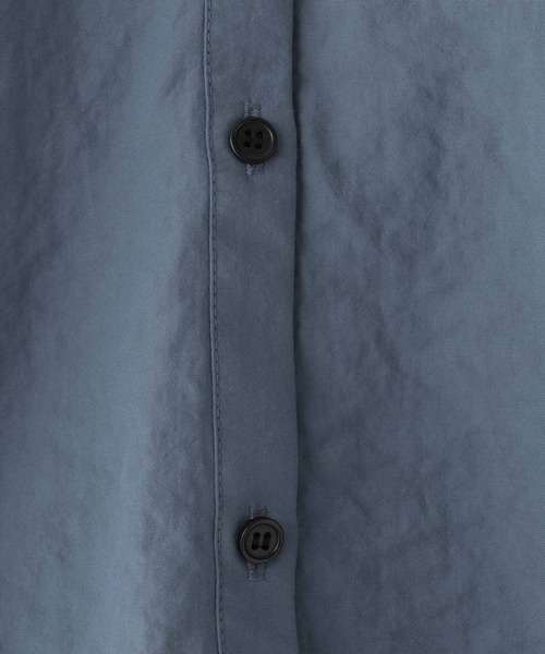 Elura（エルーラ）の「アイロンいらずセミシアVネックシャツ/113352（シャツ/ブラウス・レディース・オフホワイト/ブルー系その他5/ダークブラウン・LARGE/MEDIUM）」の20枚目の写真